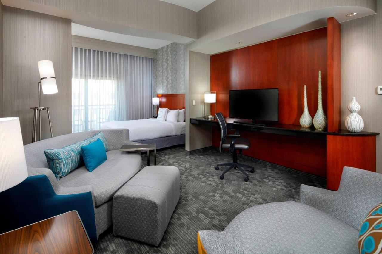 Courtyard By Marriott San Antonio Six Flags At The Rim Hotel Ngoại thất bức ảnh